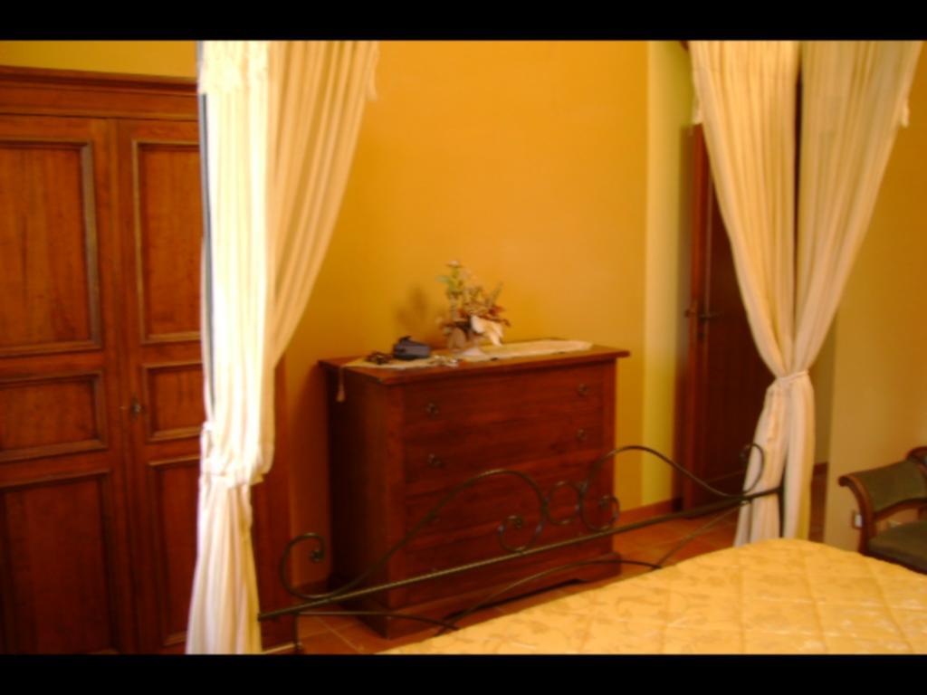 Agriturismo Il Santo Greve in Chianti Room photo